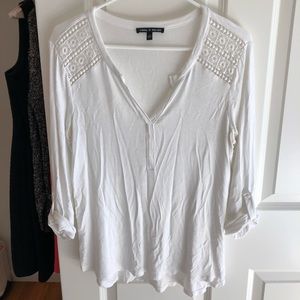 Cable & Gauge white ¾ sleeve shirt, medium